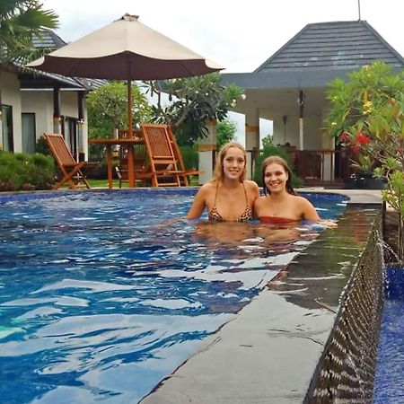 Wk Gamat Garden Otel Toyapakeh Dış mekan fotoğraf